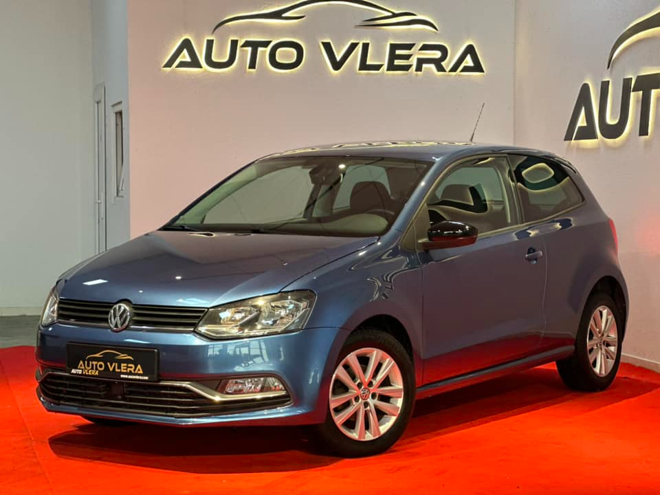 Volkswagen Polo   - 2015